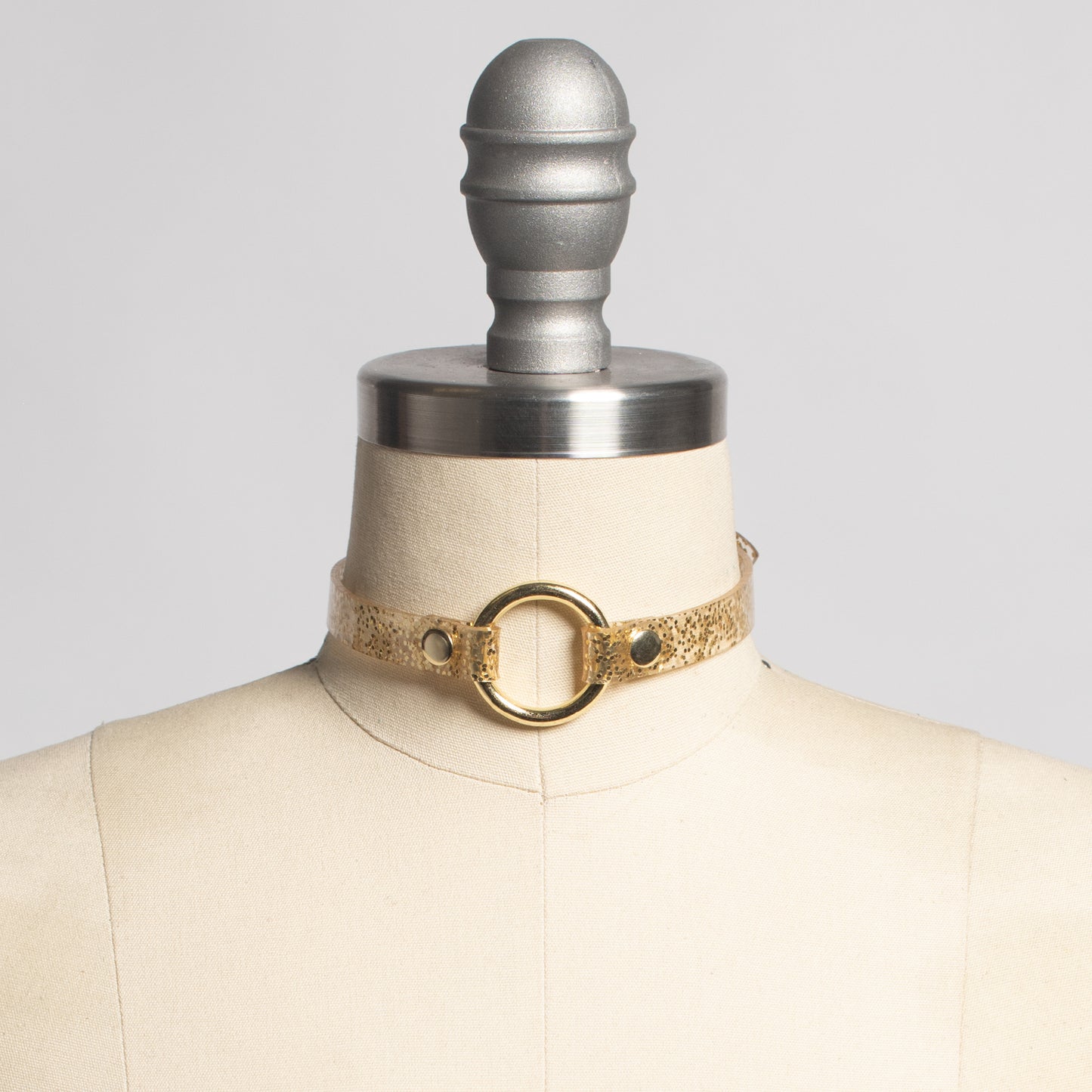 Glitter Mini Oh Choker Collar