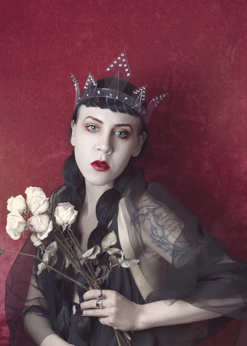 Isabella Crown - APATICO - 5