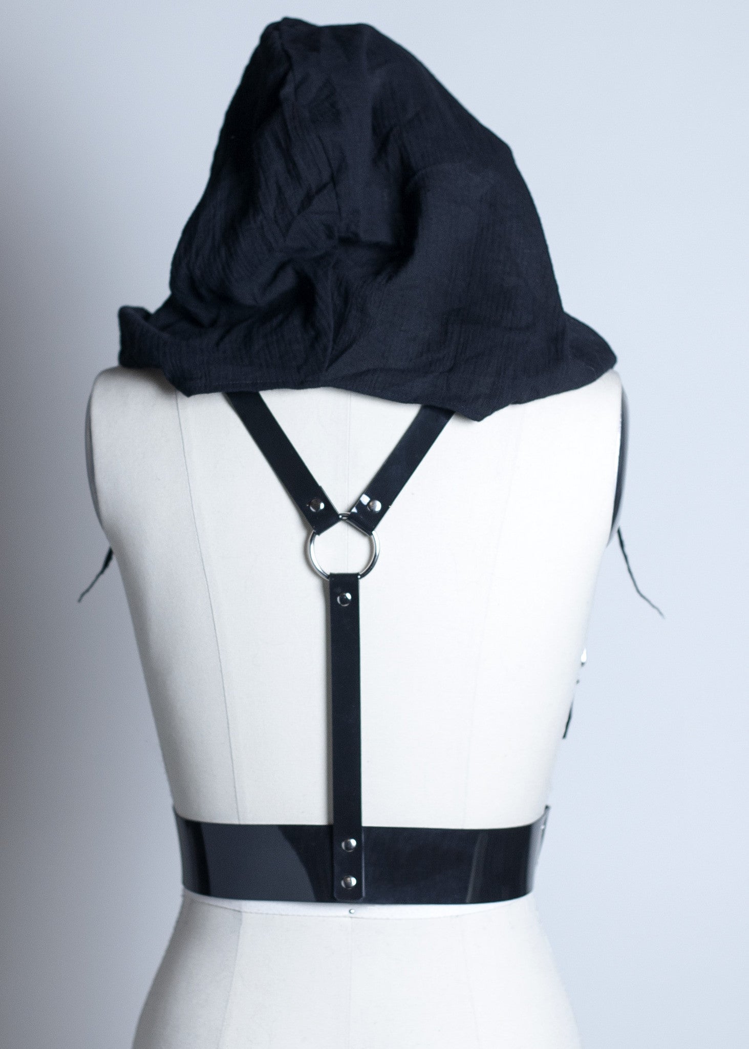 Wraith Hooded Harness - APATICO - 5
