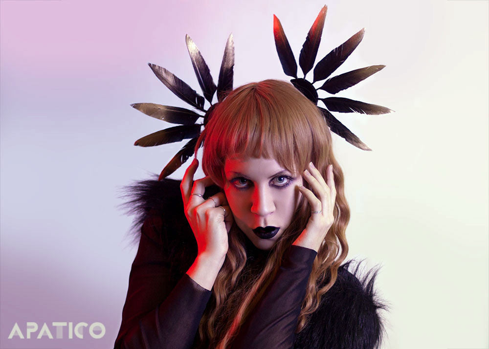 GILDED FEATHER HAIR FANS - APATICO - 2
