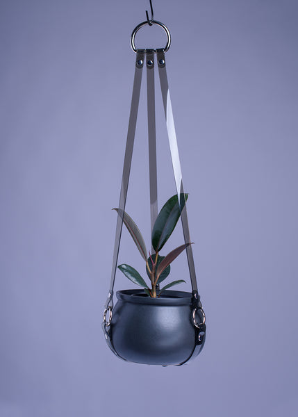 Harness Plant Hanger - Smoke PVC