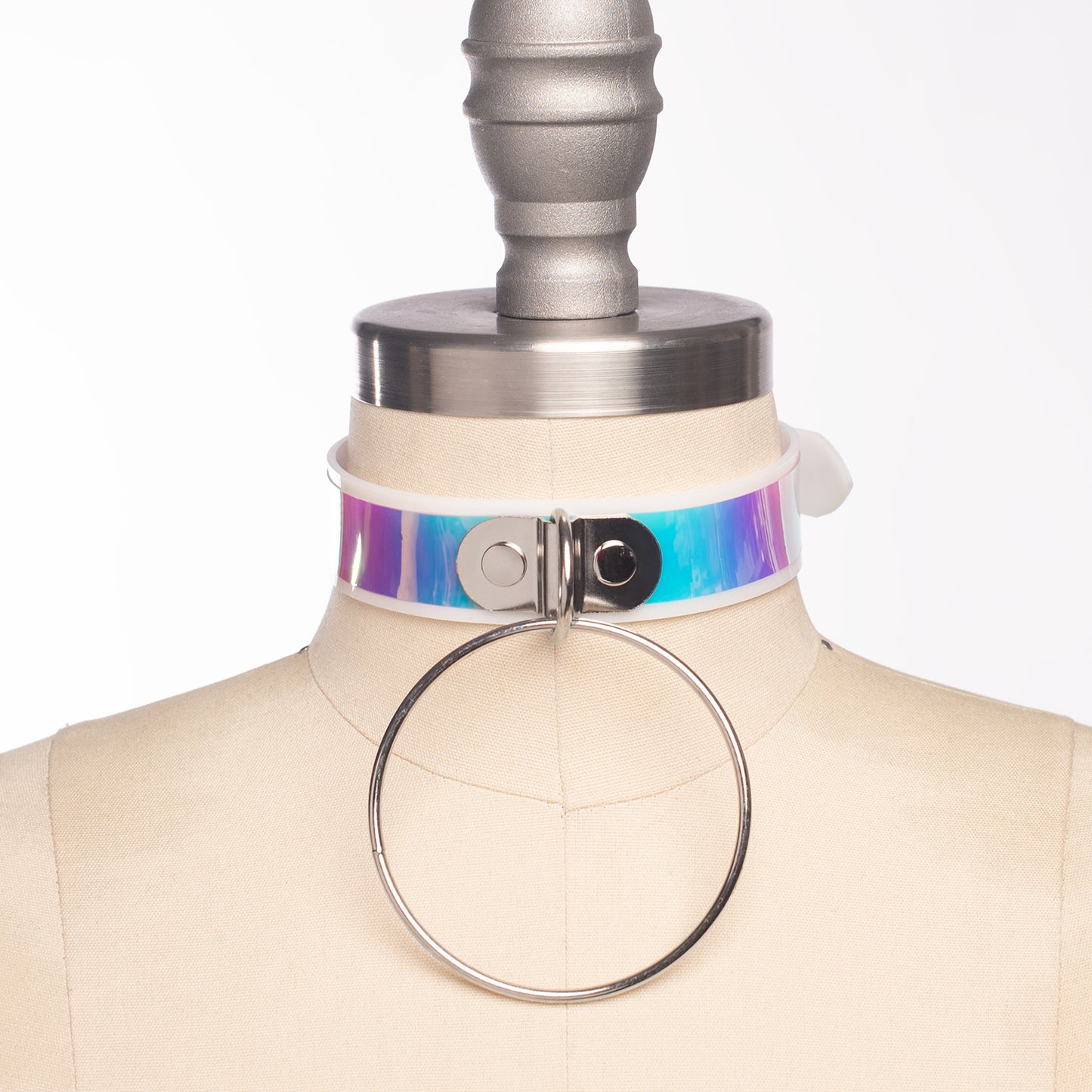 Opalescent O Ring Choker Collar