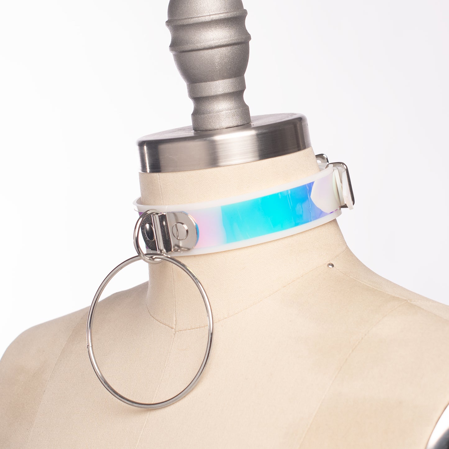 Opalescent O Ring Choker Collar