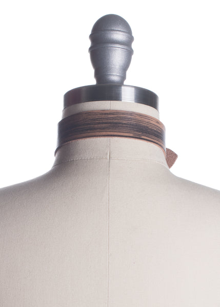 Woodgrain Roadhouse Choker Collar