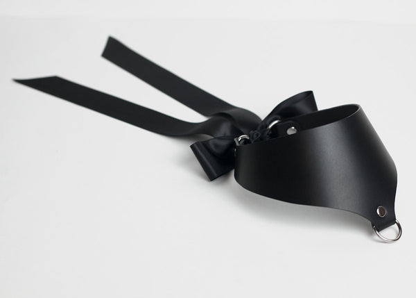 Regina Posture Collar Choker